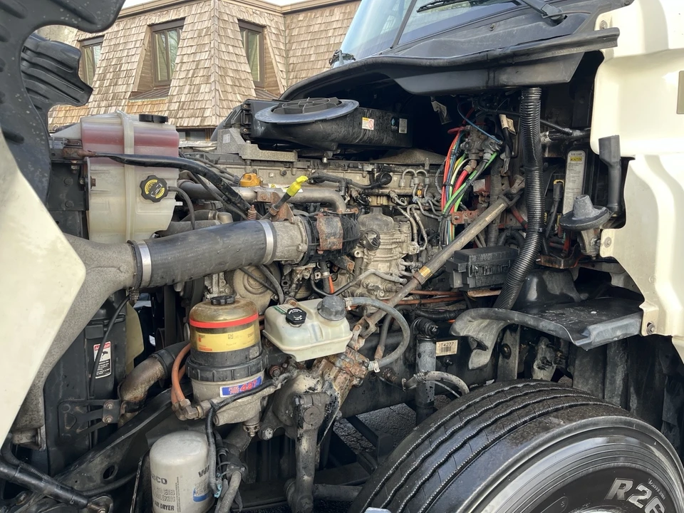 2018 Freightliner - Image 8 of 10