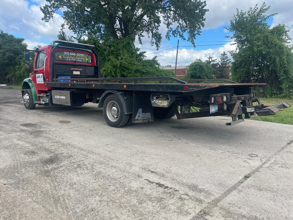 2018 Freightliner - Image 4 of 8