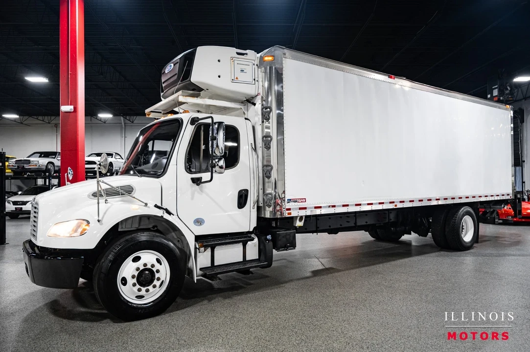 2018 Freightliner - Image 2 of 21