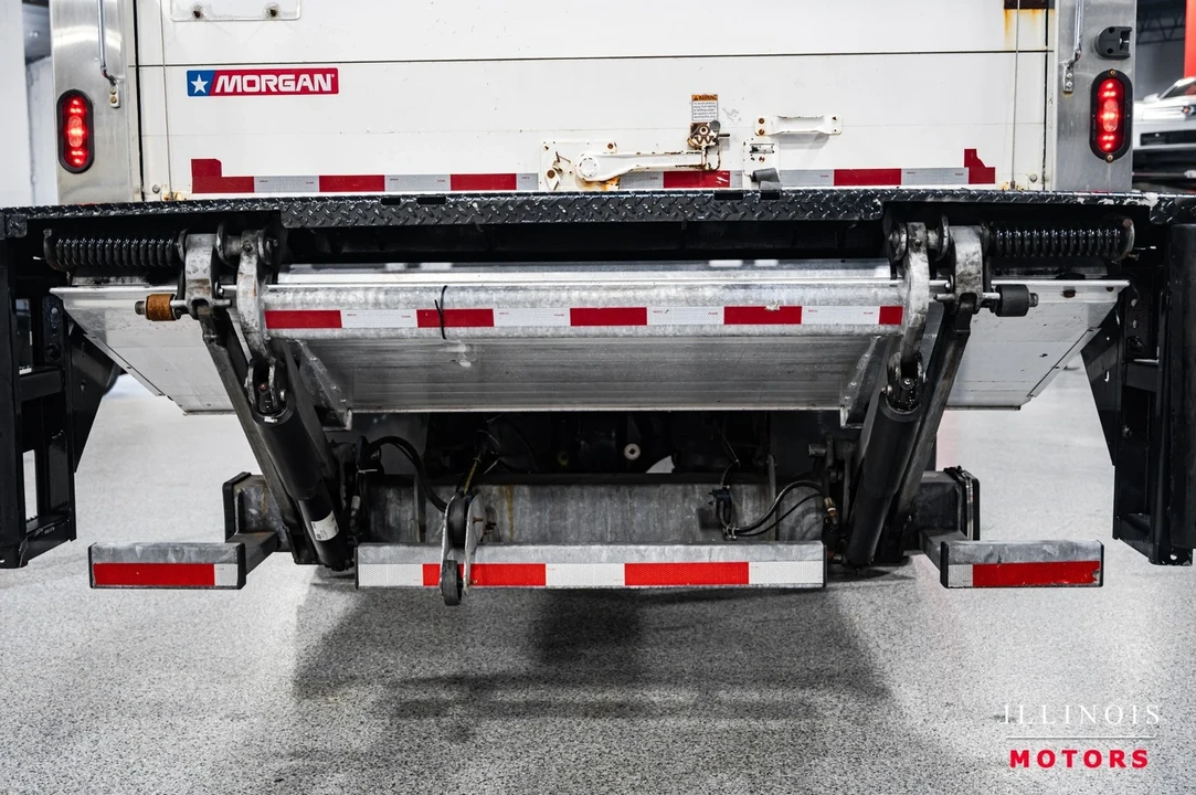 2018 Freightliner - Image 17 of 21