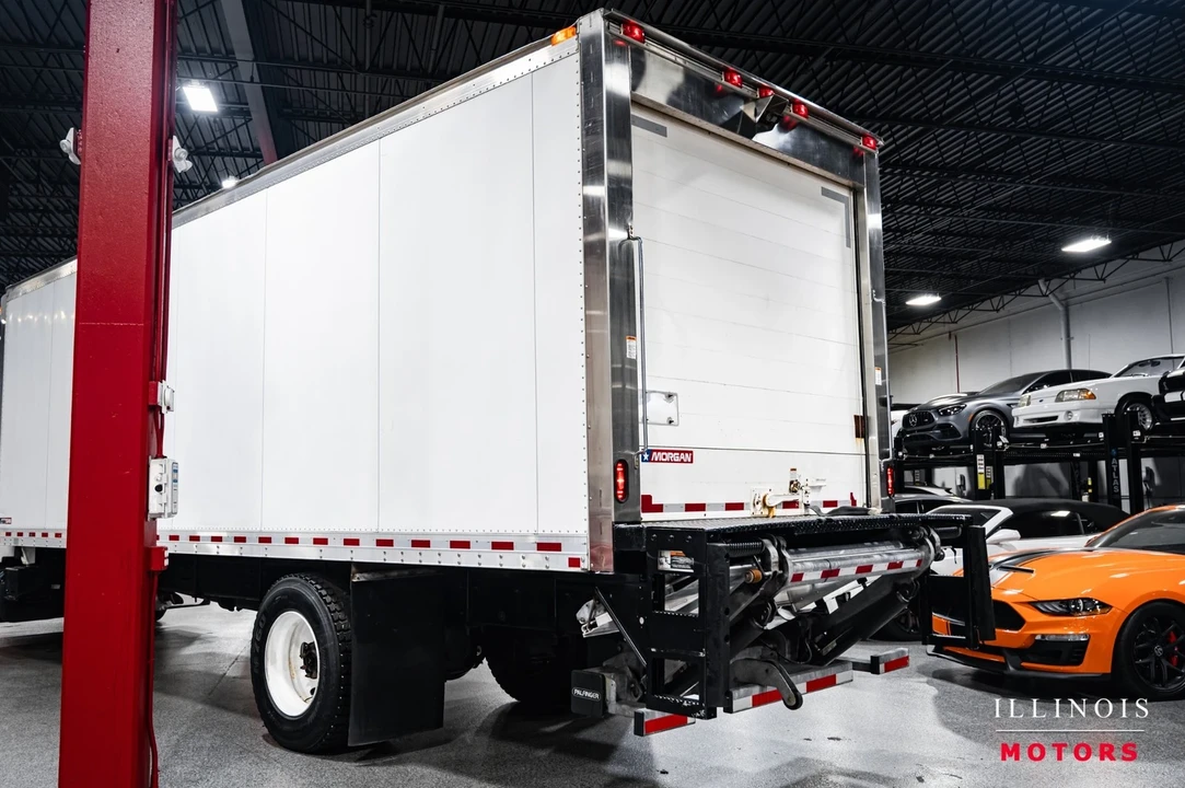 2018 Freightliner - Image 4 of 21
