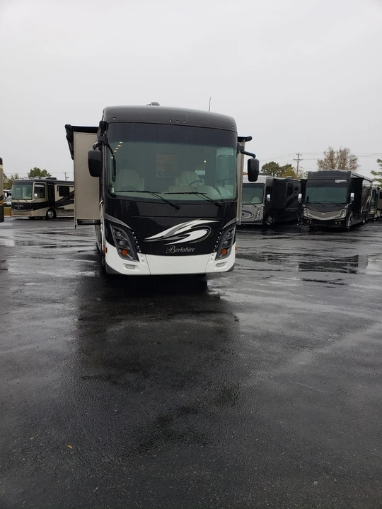 2018 Freightliner - Image 3 of 15