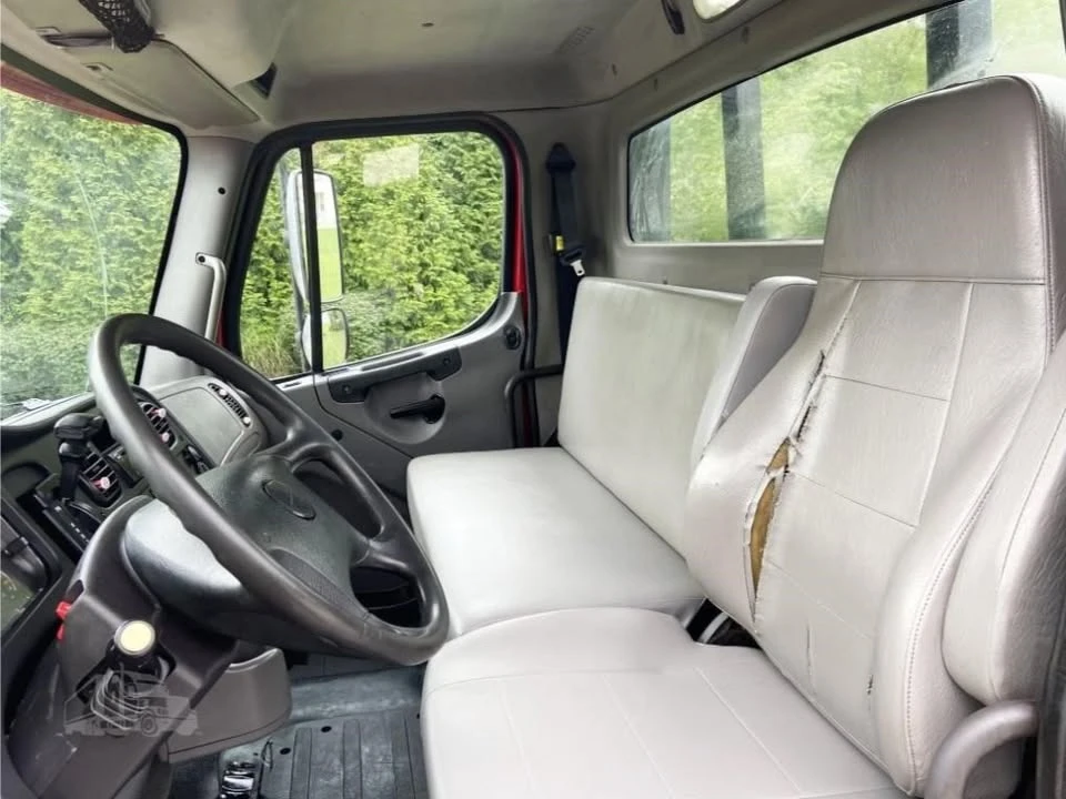 2018 Freightliner - Image 3 of 5