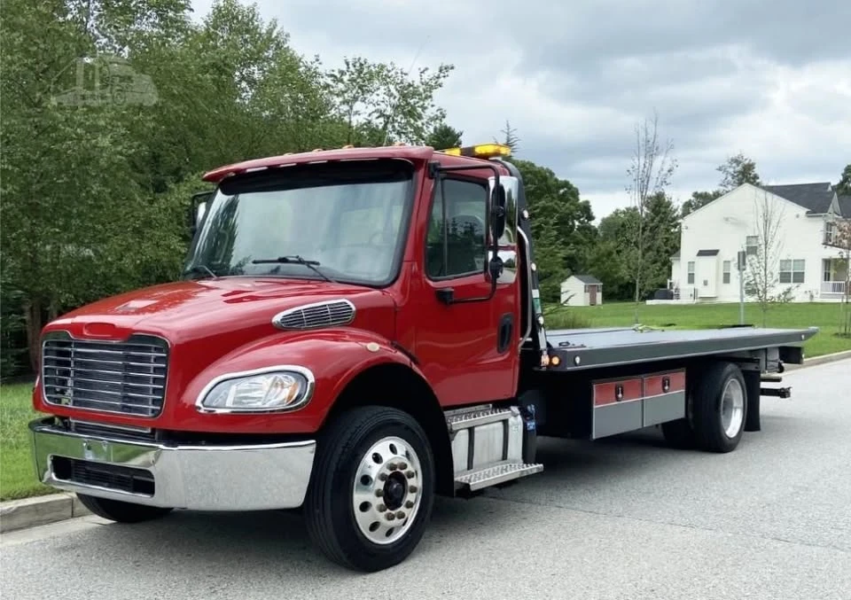 2018 Freightliner - Image 5 of 5