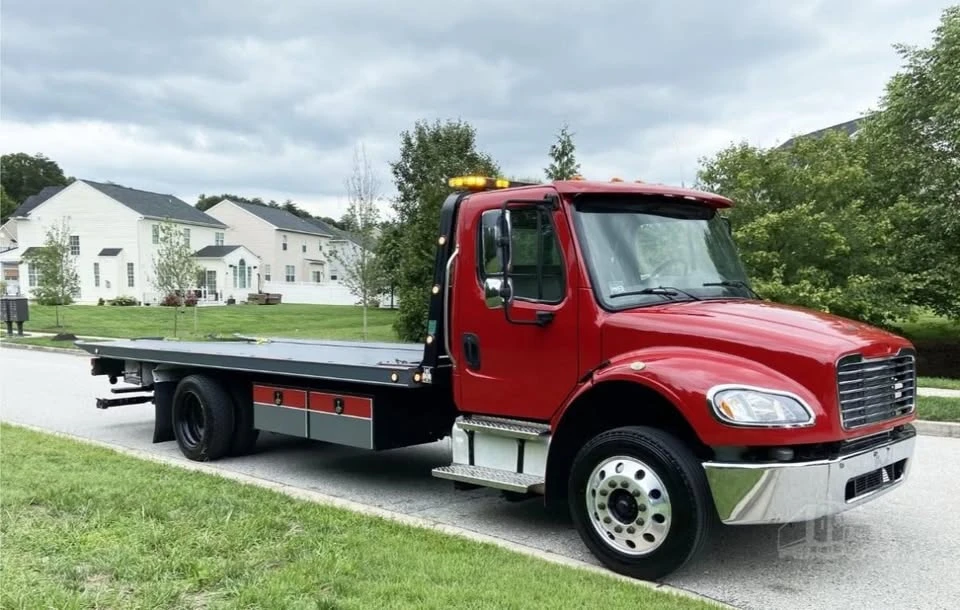 2018 Freightliner - Image 3 of 3