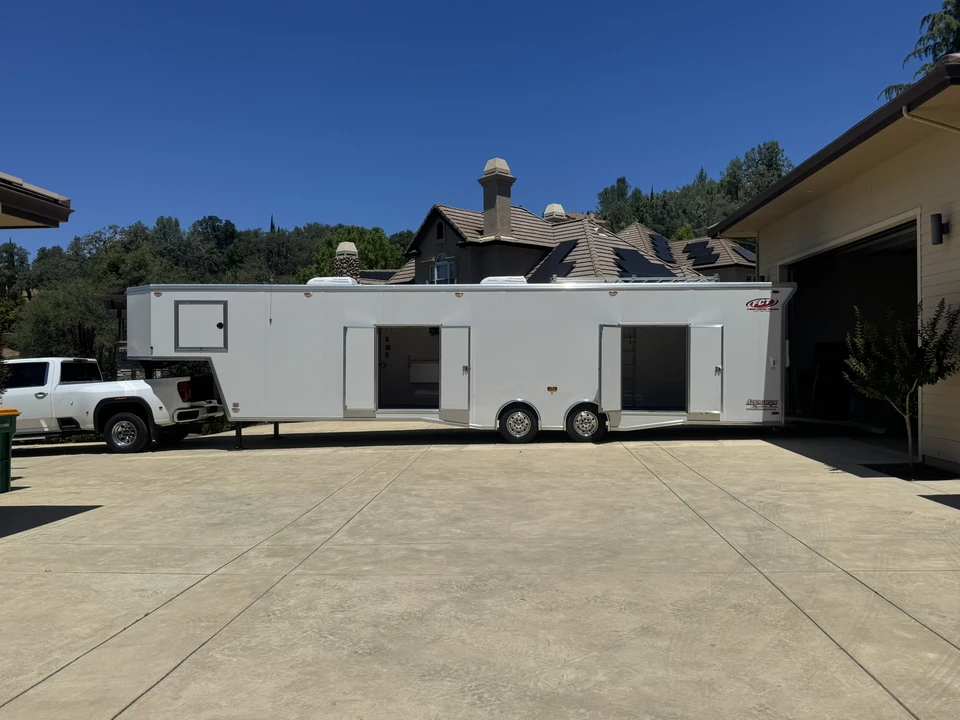 2018 Parts & Memorabilia Trailers - Image 2 of 31