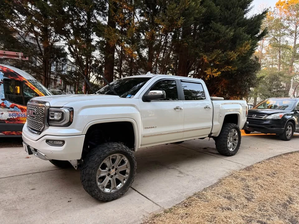 2018 GMC Sierra 4th Gen - Image 2 of 6