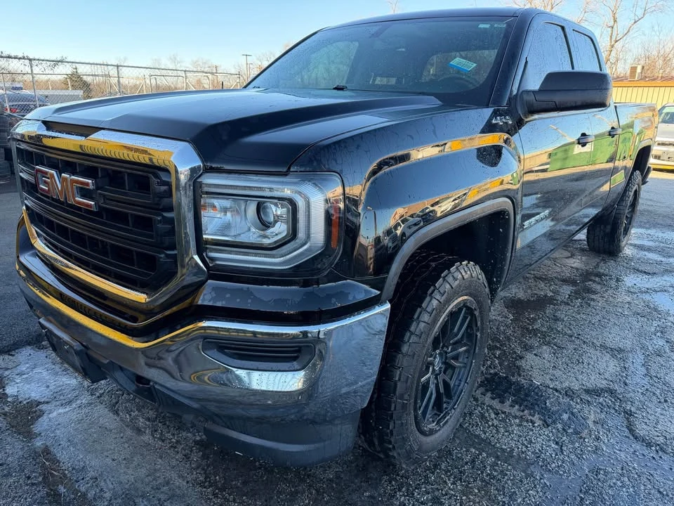 2018 GMC Sierra 4th Gen - Image 2 of 11
