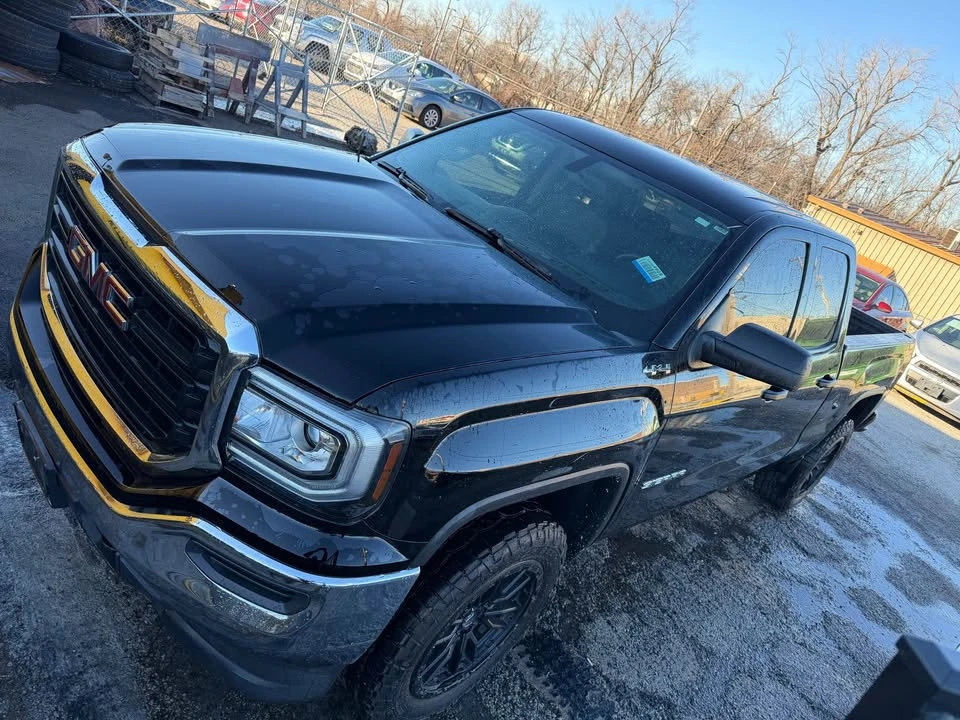 2018 GMC Sierra 4th Gen - Image 3 of 11