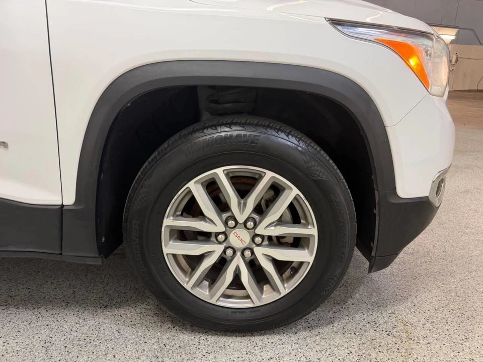2018 GMC Acadia - Image 13 of 31
