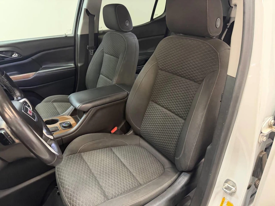2018 GMC Acadia - Image 21 of 31