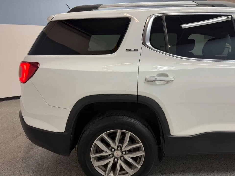 2018 GMC Acadia - Image 16 of 31