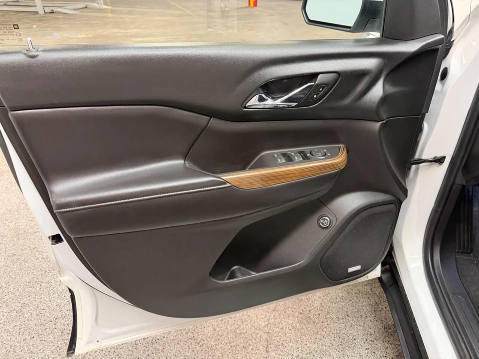 2018 GMC Acadia - Image 20 of 31