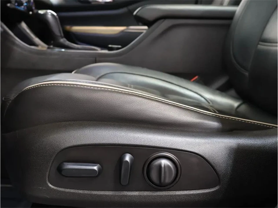 2018 GMC Acadia - Image 15 of 31