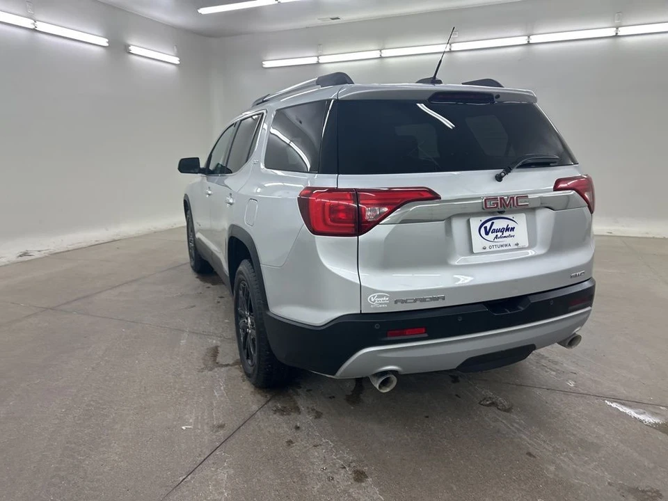 2018 GMC Acadia - Image 8 of 12