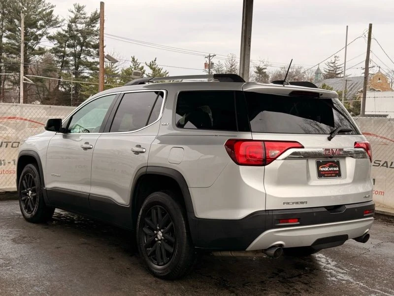 2018 GMC Acadia - Image 9 of 12