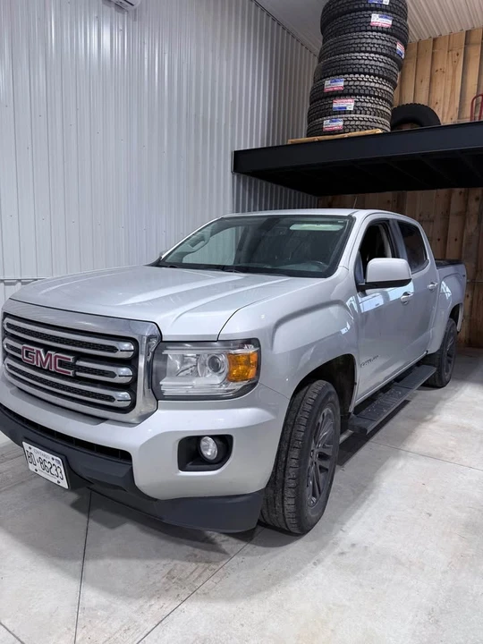 2018 GMC Canyon 2nd Gen - Image 2 of 7