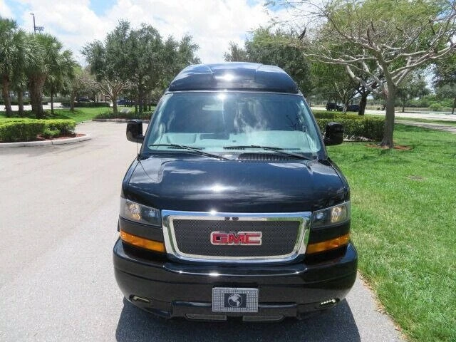 2018 GMC Savana - Image 12 of 12