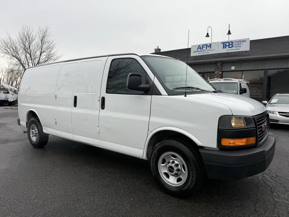 2018 GMC Savana - Image 2 of 12