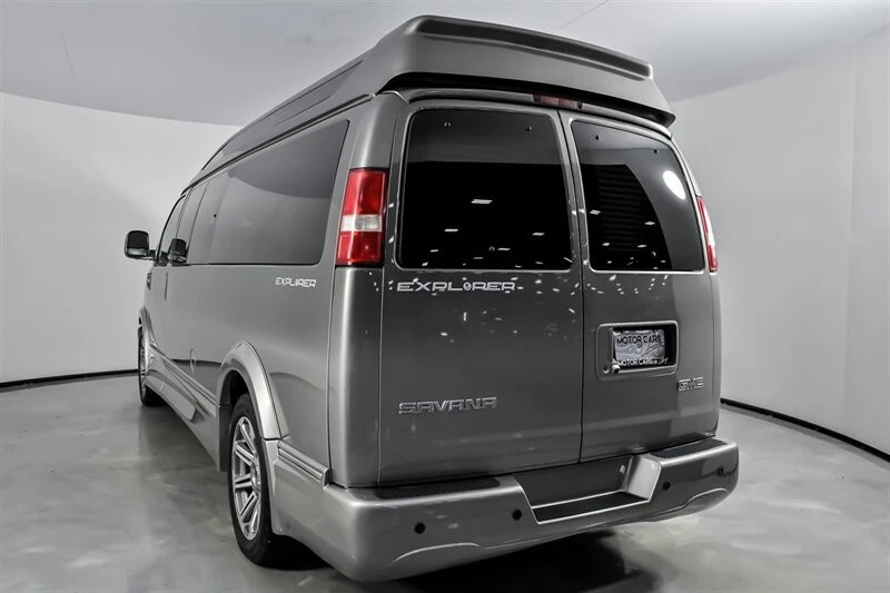 2018 GMC Savana - Image 9 of 21