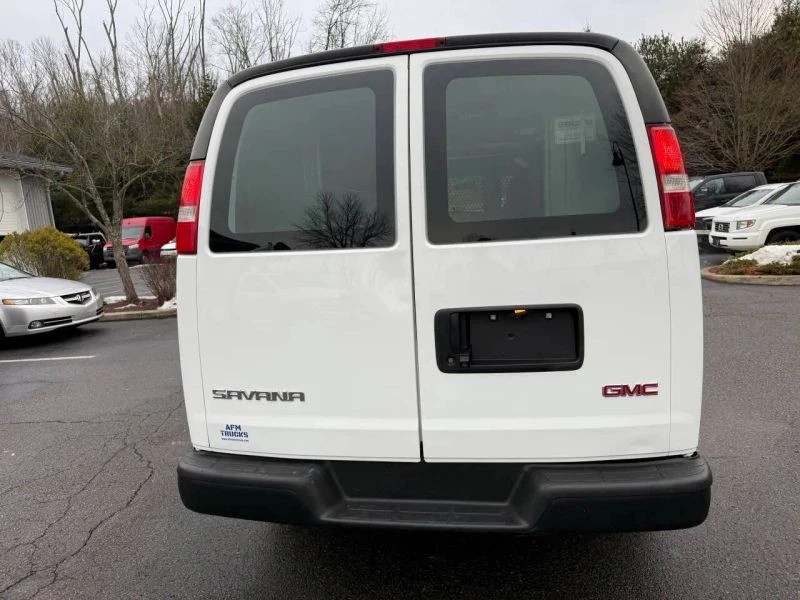 2018 GMC Savana - Image 4 of 12