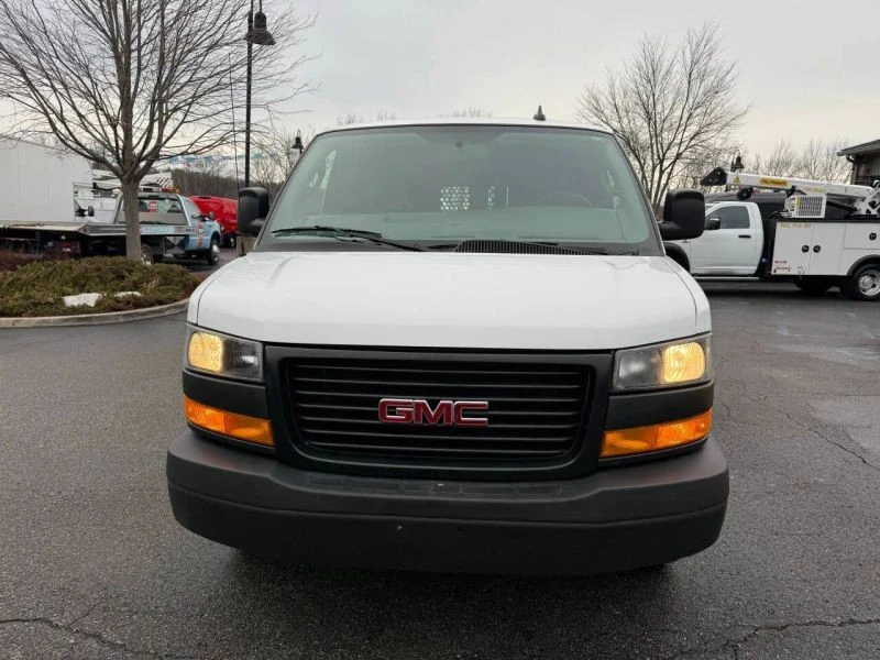 2018 GMC Savana - Image 10 of 12