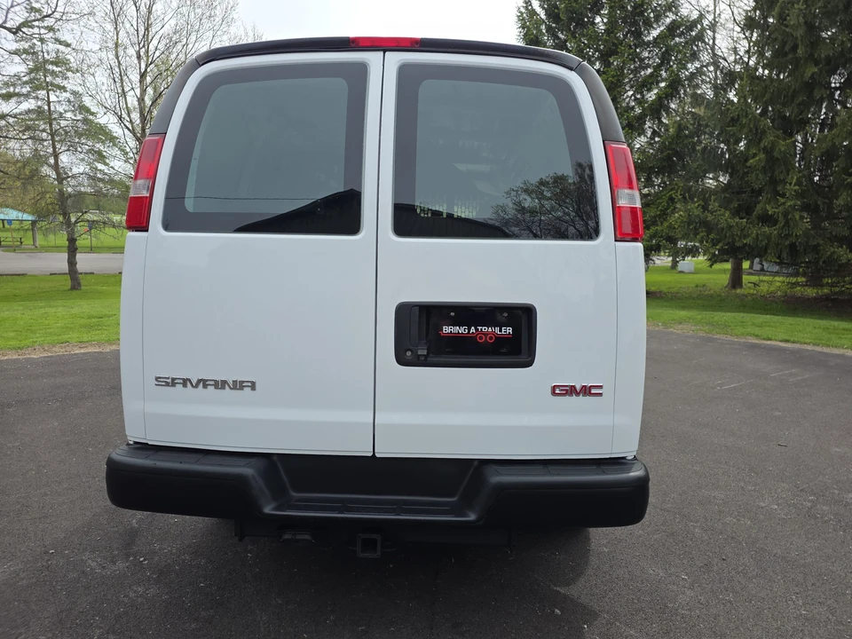 2018 GMC Savana - Image 13 of 31