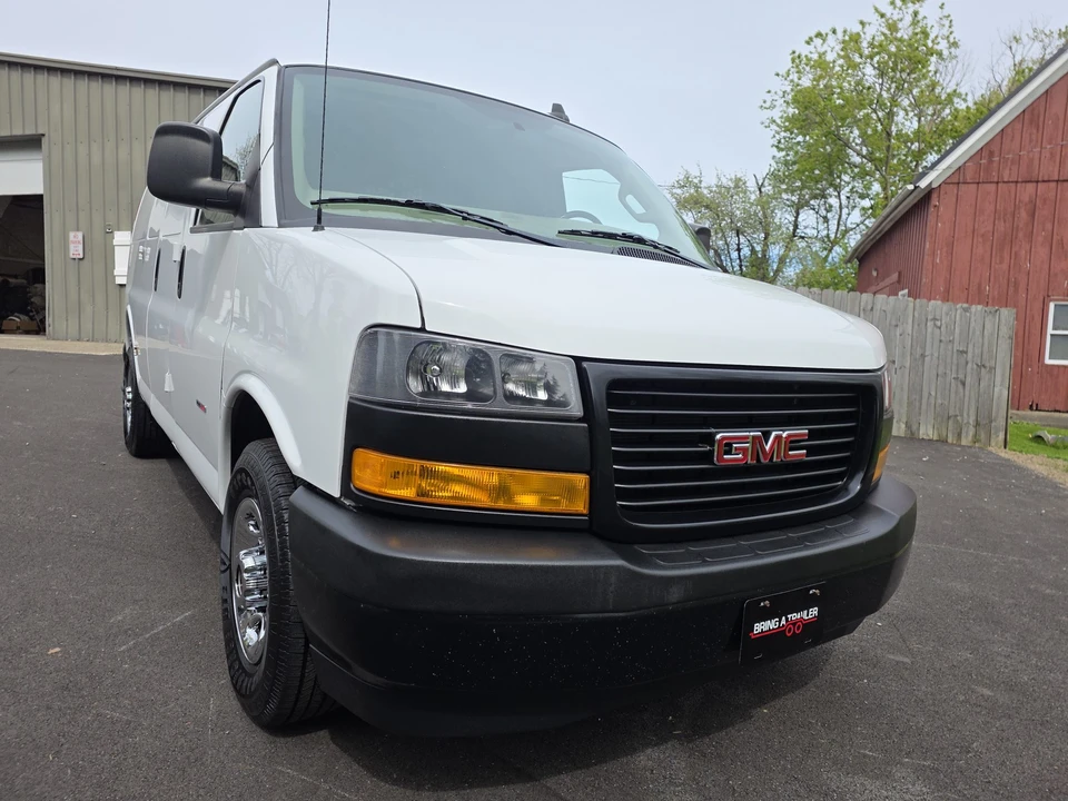 2018 GMC Savana - Image 23 of 31