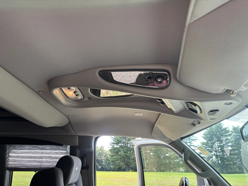 2018 GMC Savana - Image 19 of 24