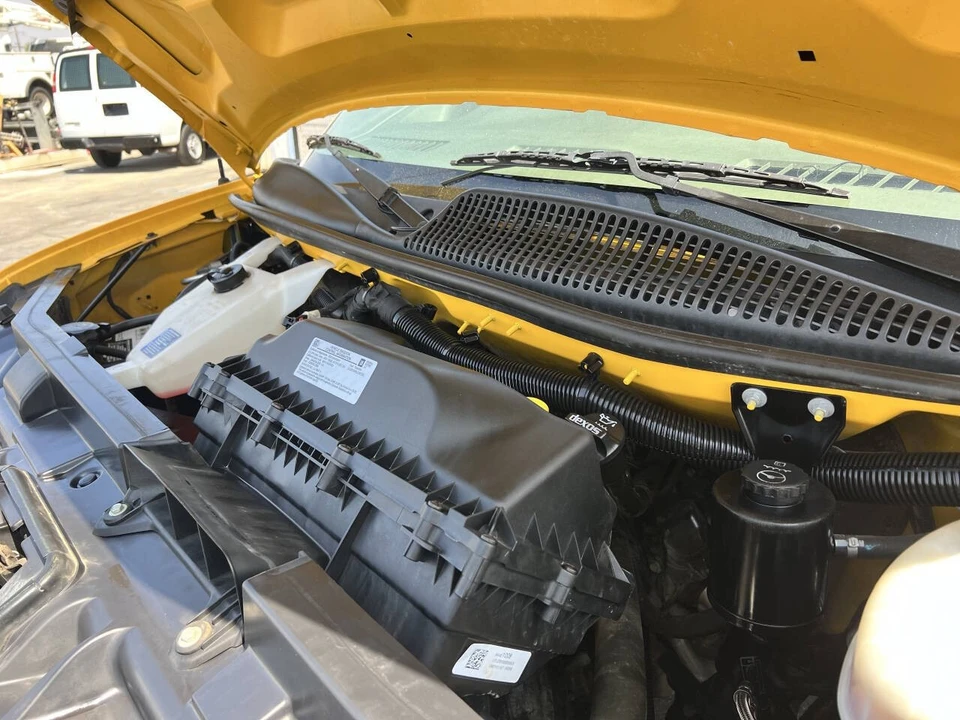 2018 GMC Savana - Image 19 of 19