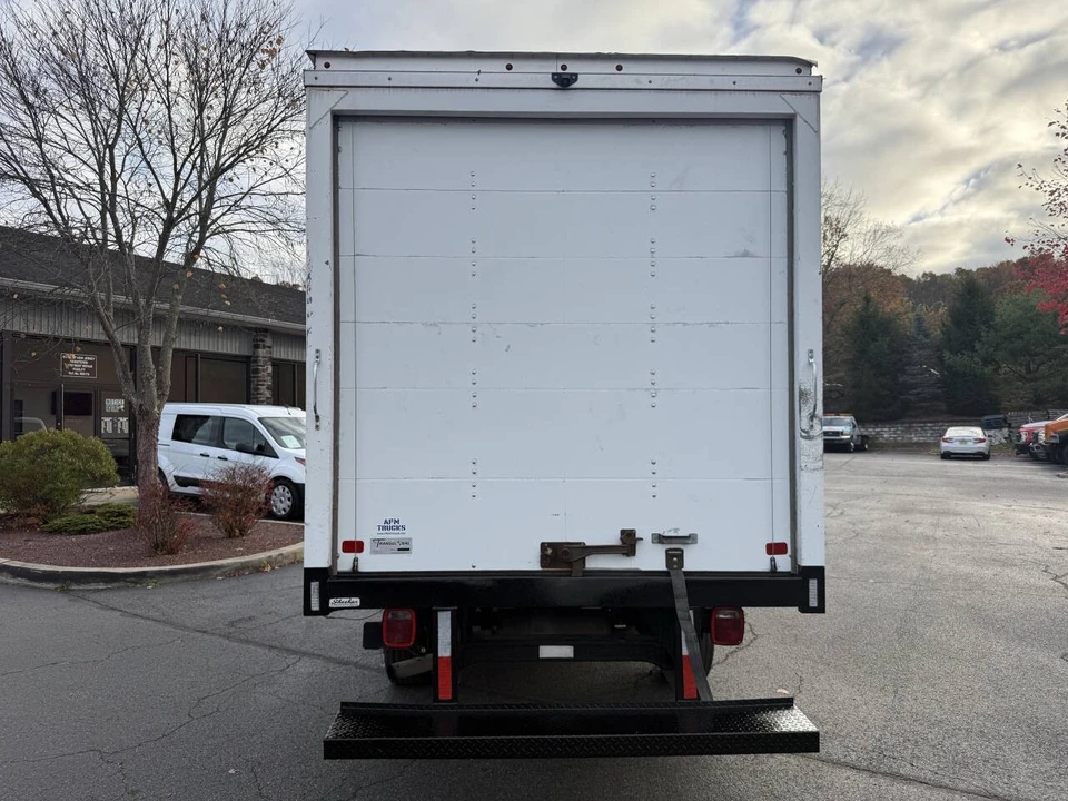 2018 GMC Savana - Image 5 of 21