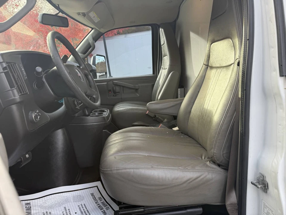 2018 GMC Savana - Image 17 of 21