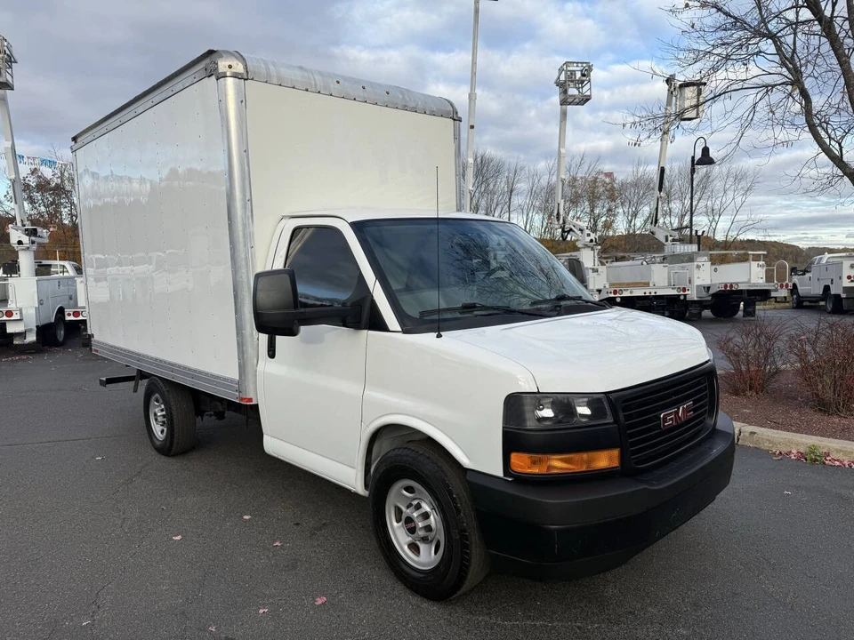 2018 GMC Savana - Image 7 of 21
