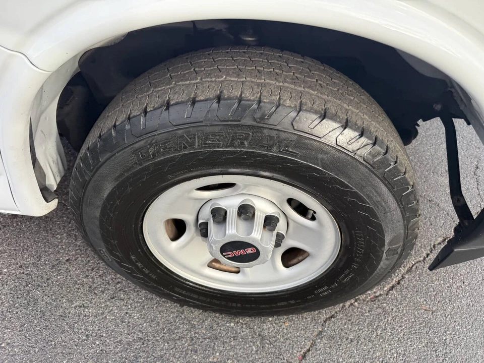 2018 GMC Savana - Image 12 of 21