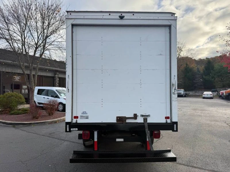 2018 GMC Savana - Image 5 of 12