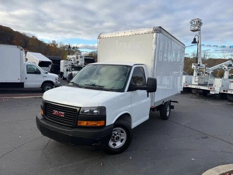 2018 GMC Savana - Image 2 of 12