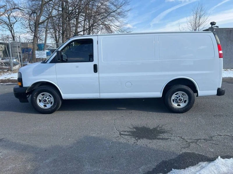 2018 GMC Savana - Image 7 of 12