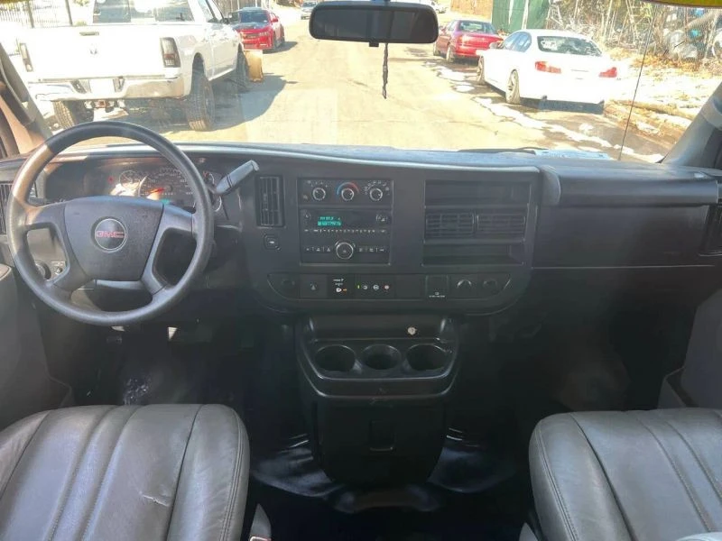 2018 GMC Savana - Image 12 of 12