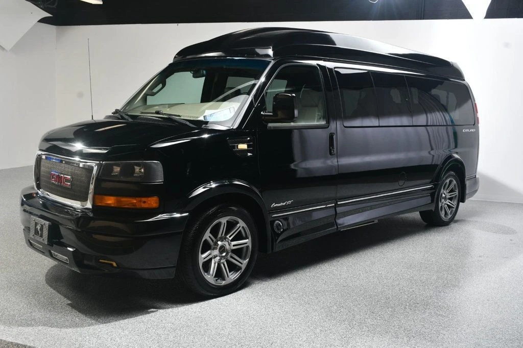 2018 GMC Savana - Image 2 of 12