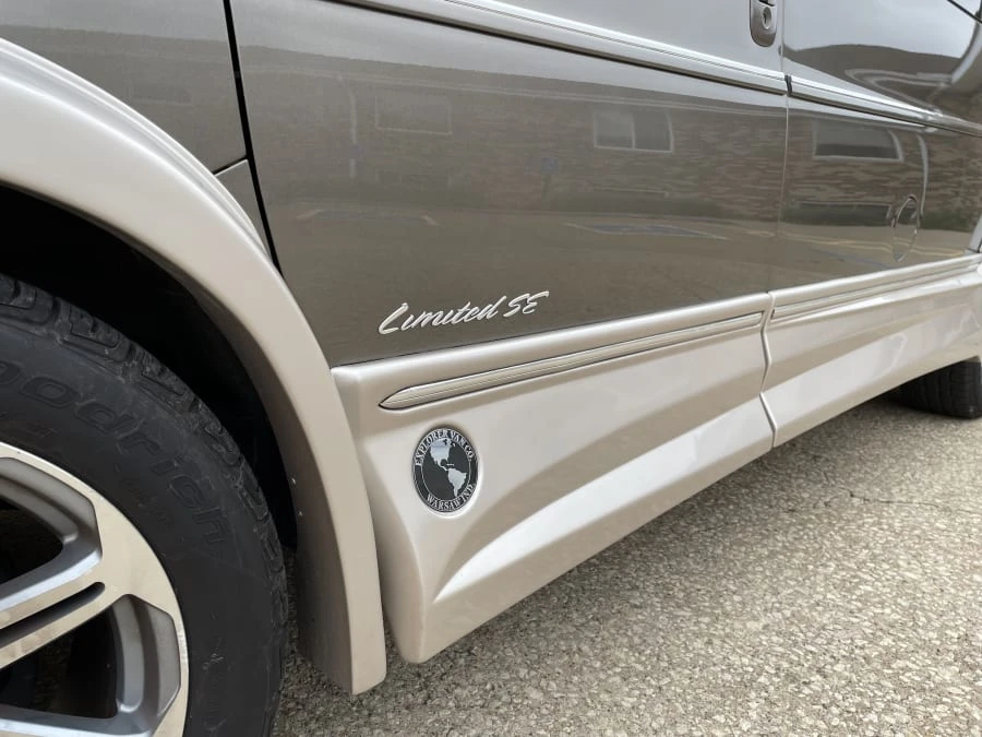 2018 GMC Savana - Image 19 of 31