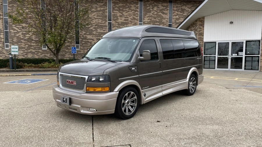 2018 GMC Savana - Image 12 of 31