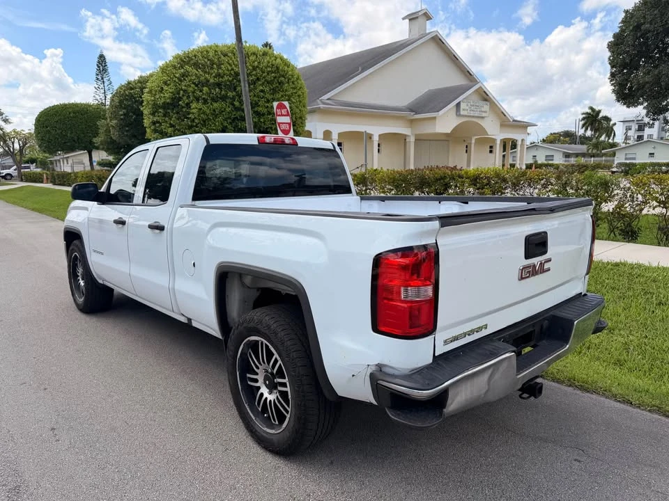 2018 GMC Sierra 4th Gen - Image 4 of 10