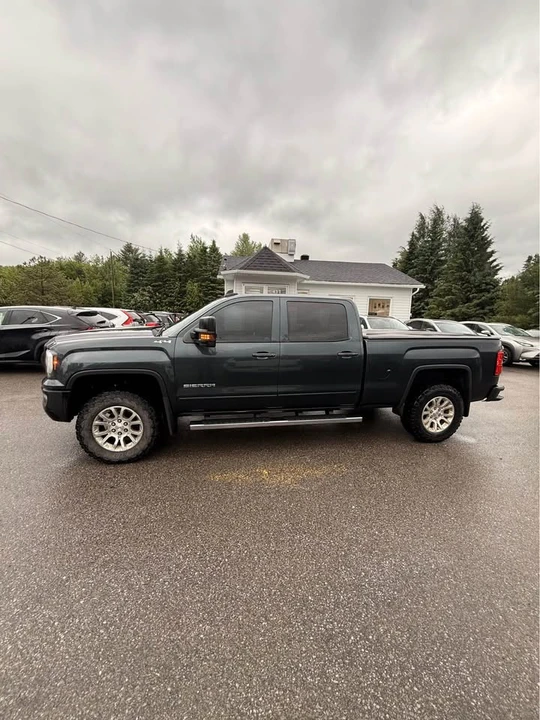 2018 GMC Sierra 4th Gen - Image 2 of 15