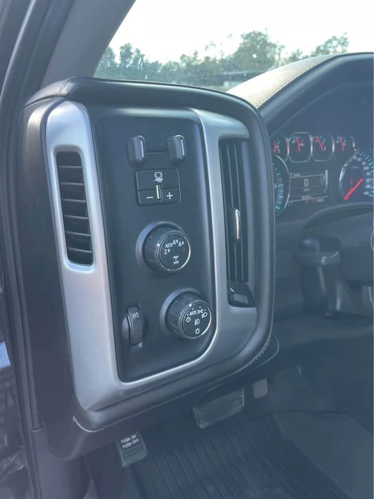 2018 GMC Sierra 4th Gen - Image 9 of 11