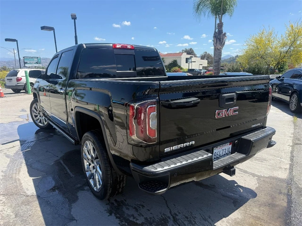 2018 GMC Sierra 4th Gen - Image 5 of 30