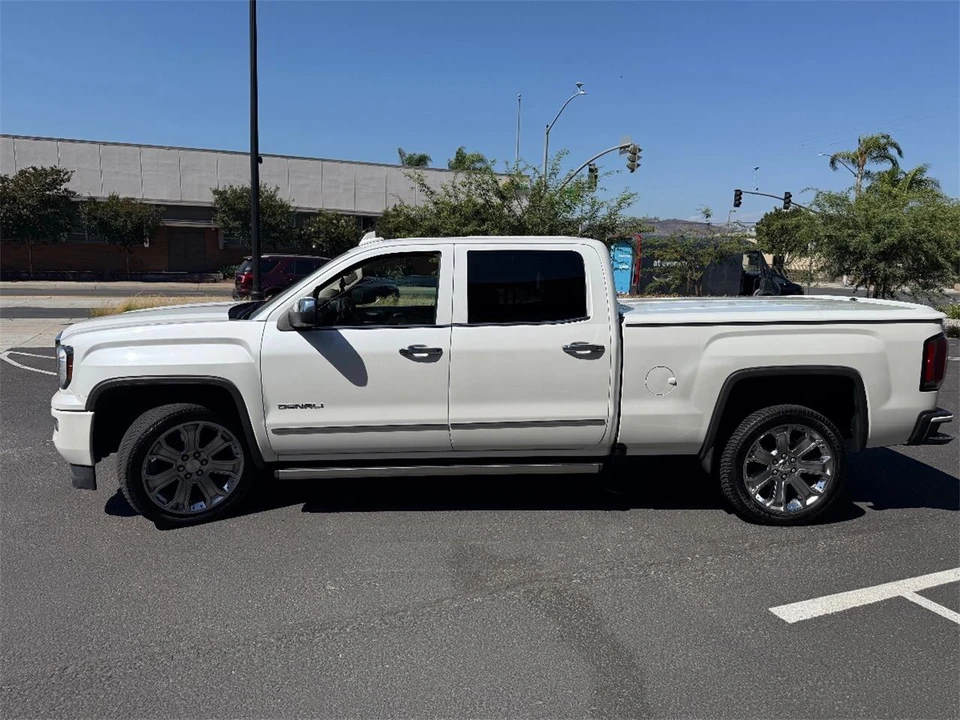 2018 GMC Sierra 4th Gen - Image 4 of 29