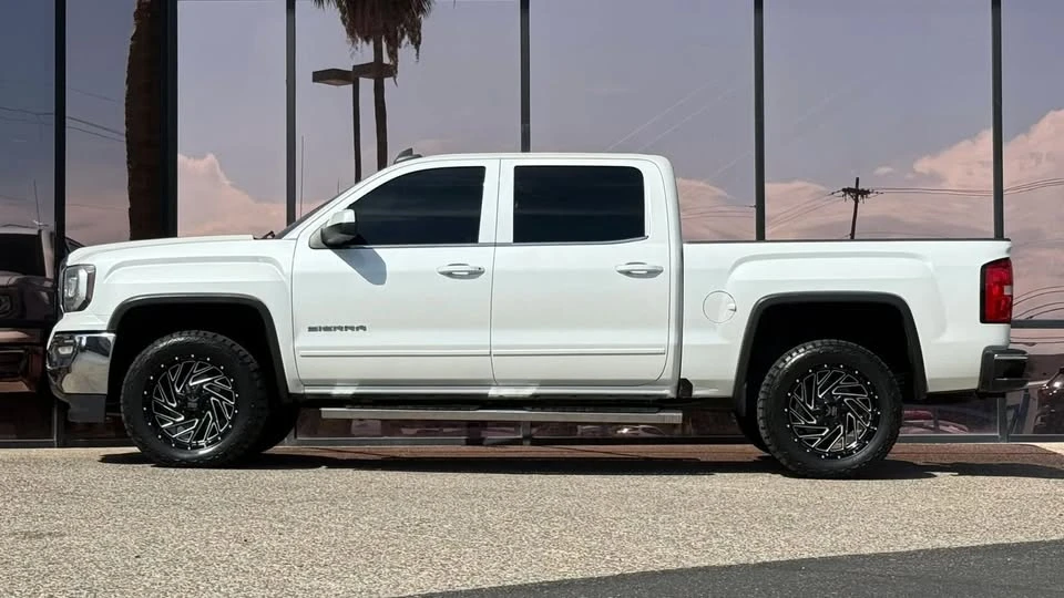 2018 GMC Sierra 4th Gen - Image 5 of 20