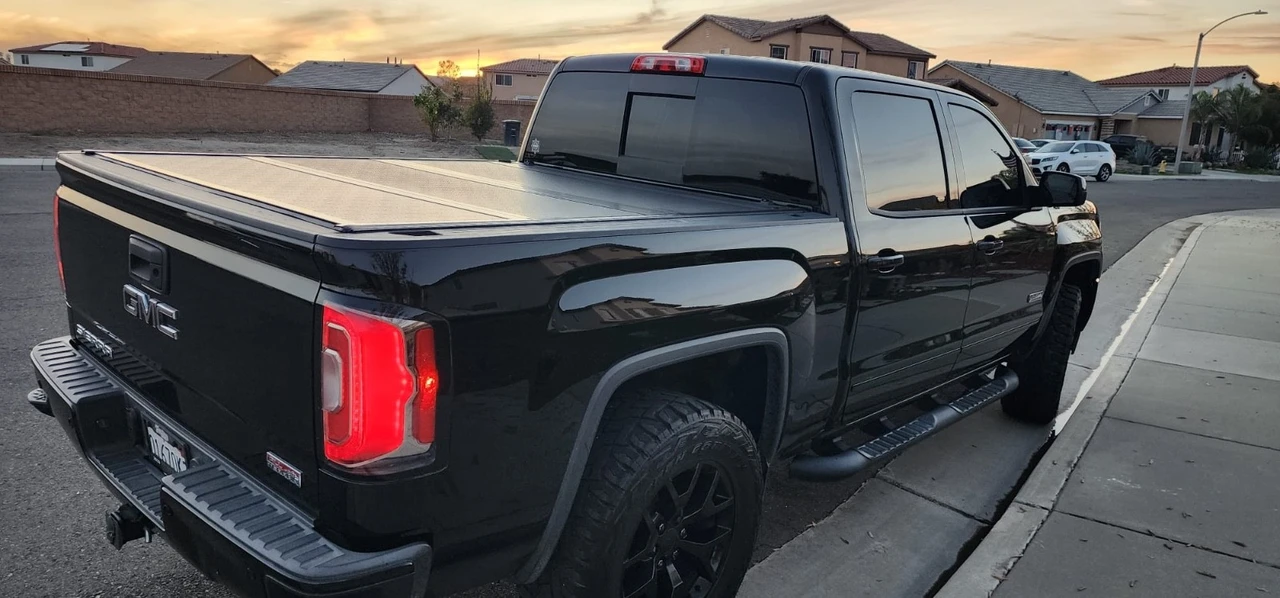 2018 GMC Sierra 4th Gen - Image 2 of 13