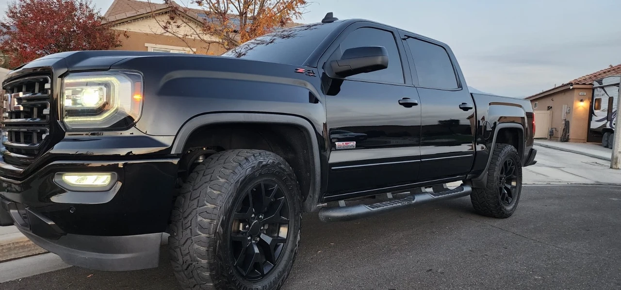 2018 GMC Sierra 4th Gen - Image 4 of 13