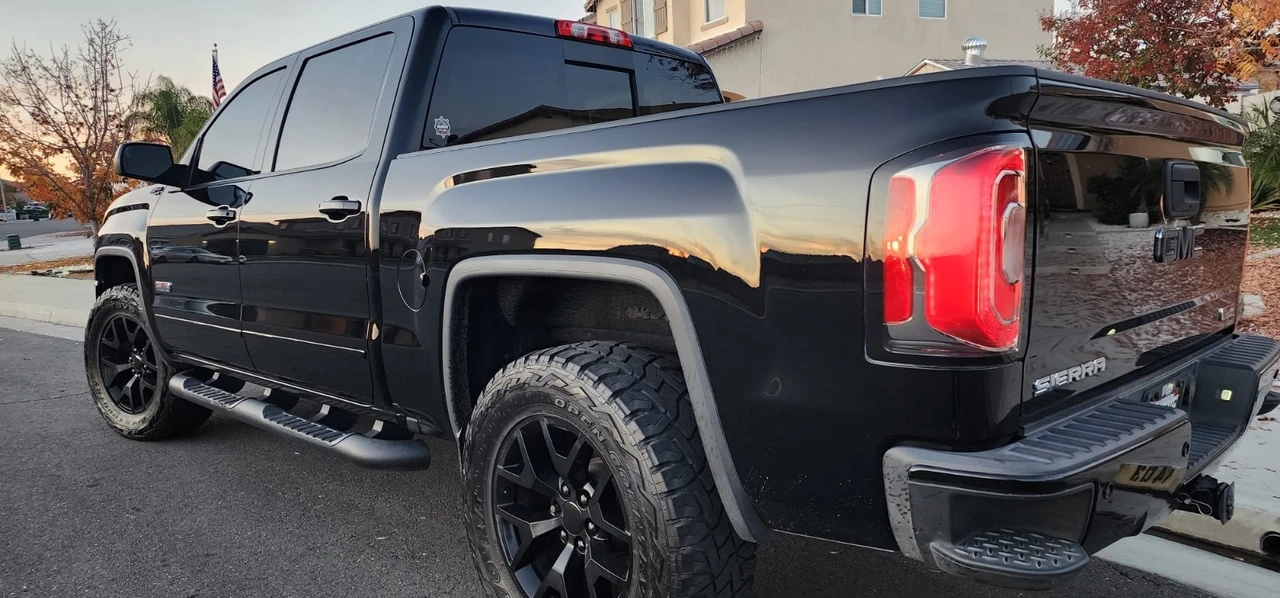 2018 GMC Sierra 4th Gen - Image 9 of 13